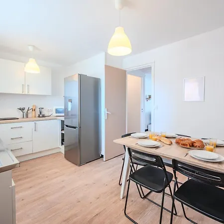 Le Balcon De Mayol -appartement T3 דירה *