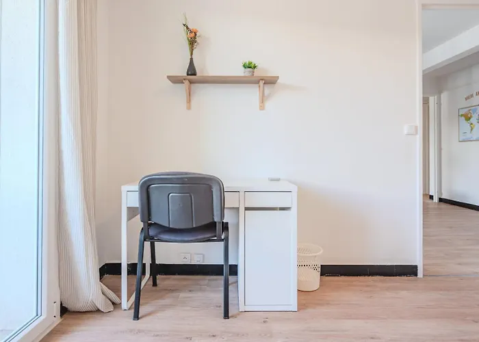 Le Balcon De Mayol -appartement T3 דירה *
